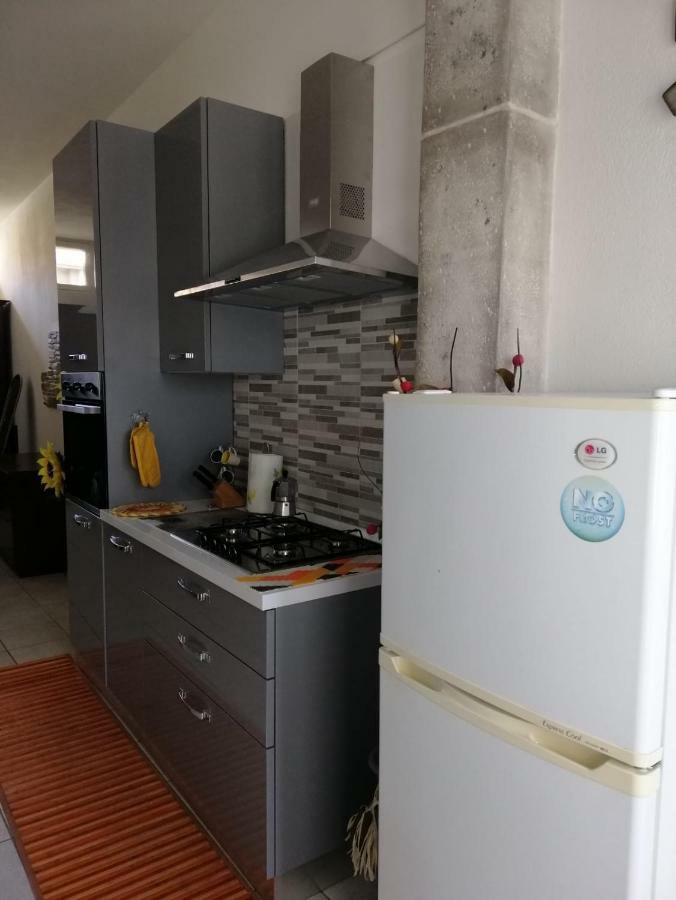 Ortensia Apartment San Vito  Luaran gambar