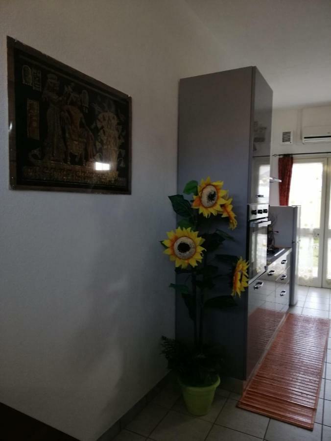 Ortensia Apartment San Vito  Luaran gambar